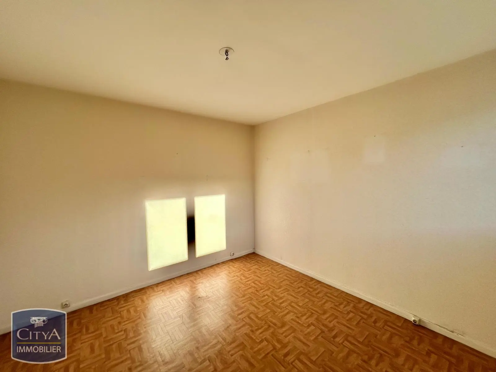 Photo 3 Appartement 1 pièce 50.32m²