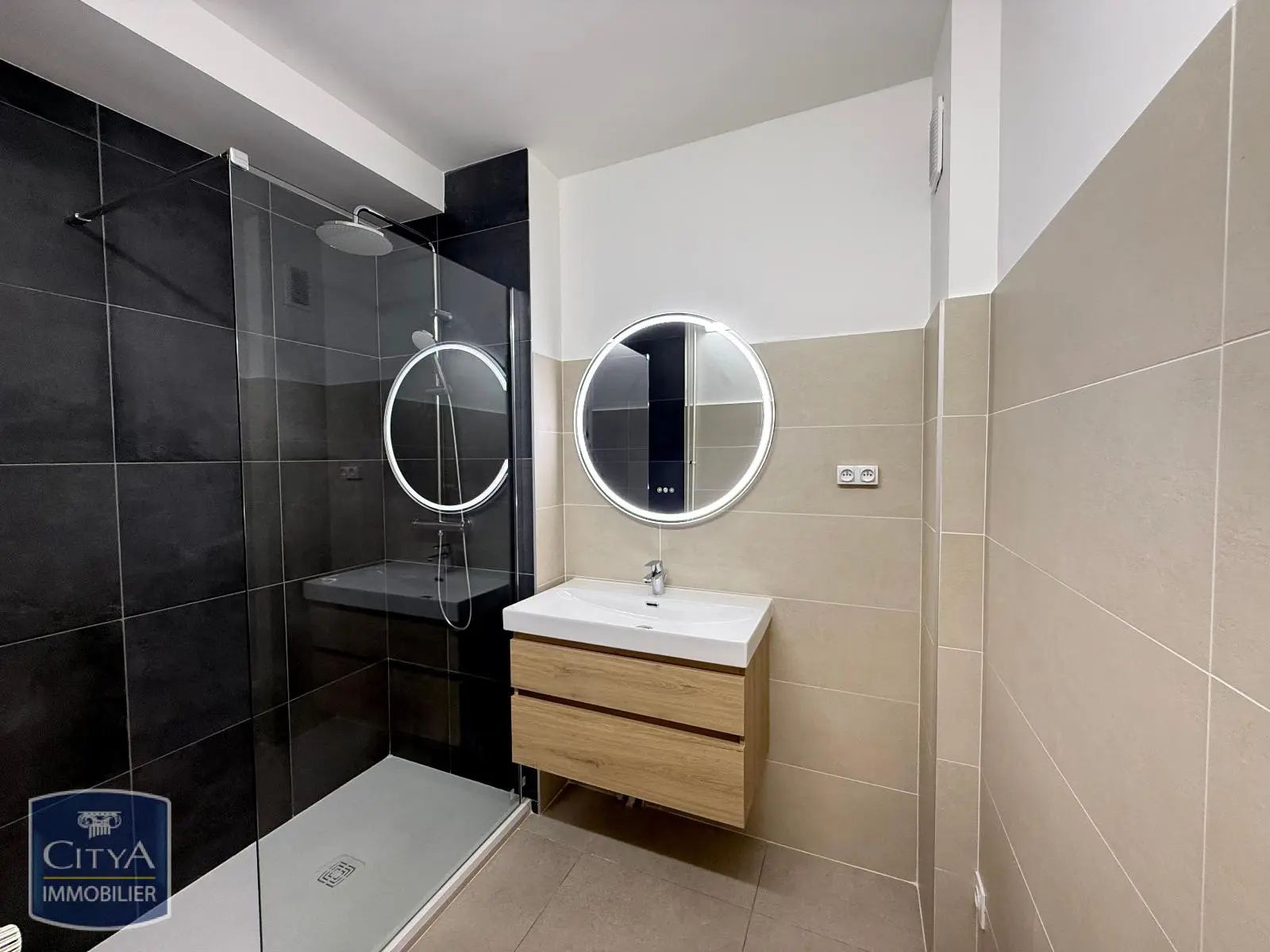 Photo 1 Appartement 3 pièces 65.7m²