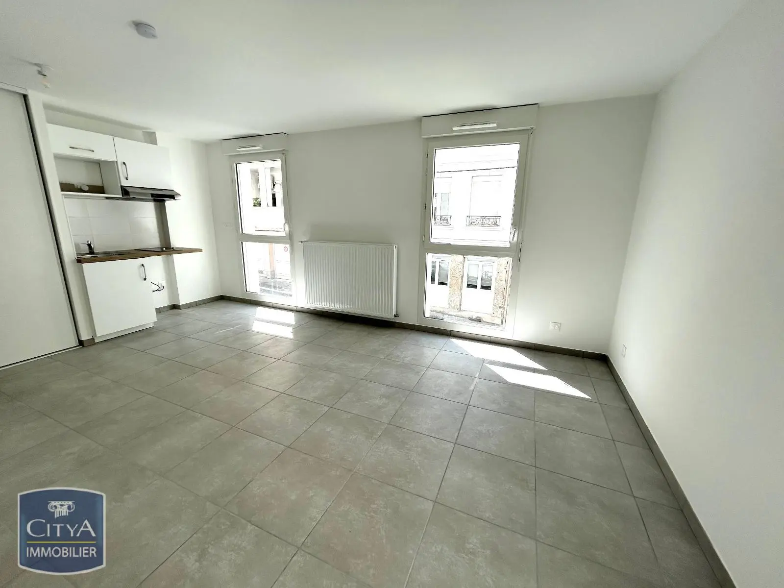 Photo 2 Appartement 1 pièce 27.41m²