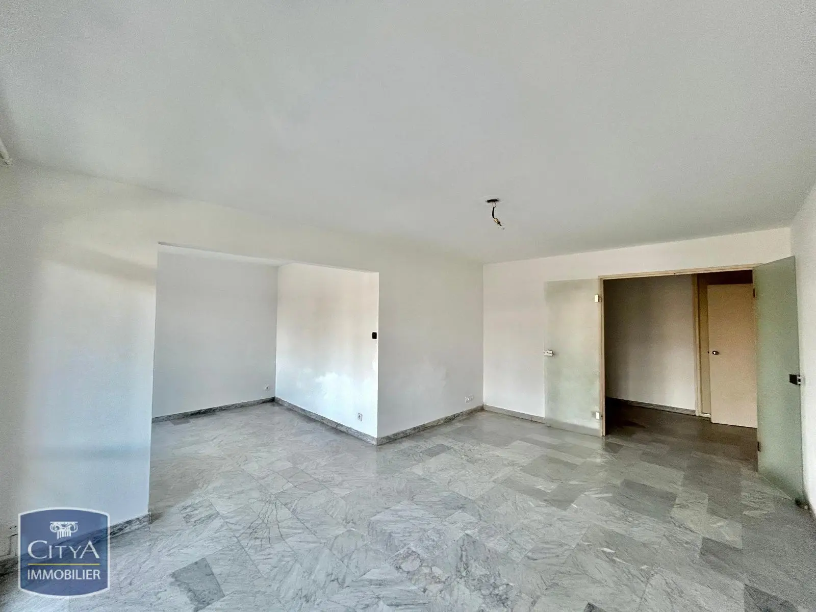 Photo 2 Appartement 5 pièces 110m²