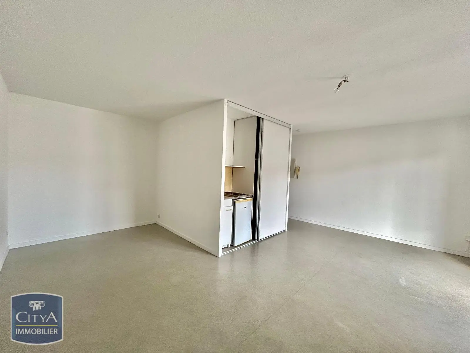 Photo 3 Appartement 1 pièce 38.16m²