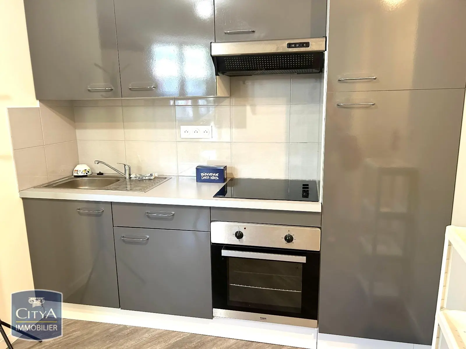 Photo 2 Appartement 1 pièce 18m²
