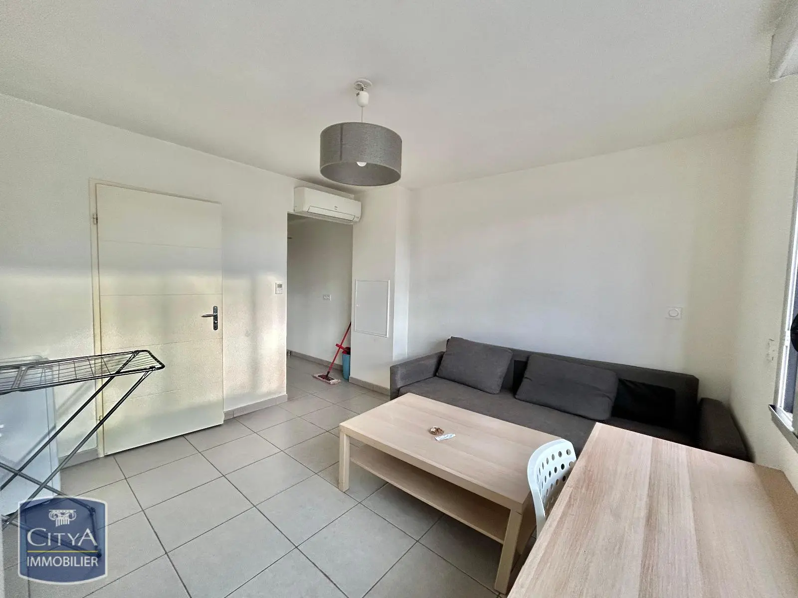 Photo 2 Appartement 1 pièce 20.8m²