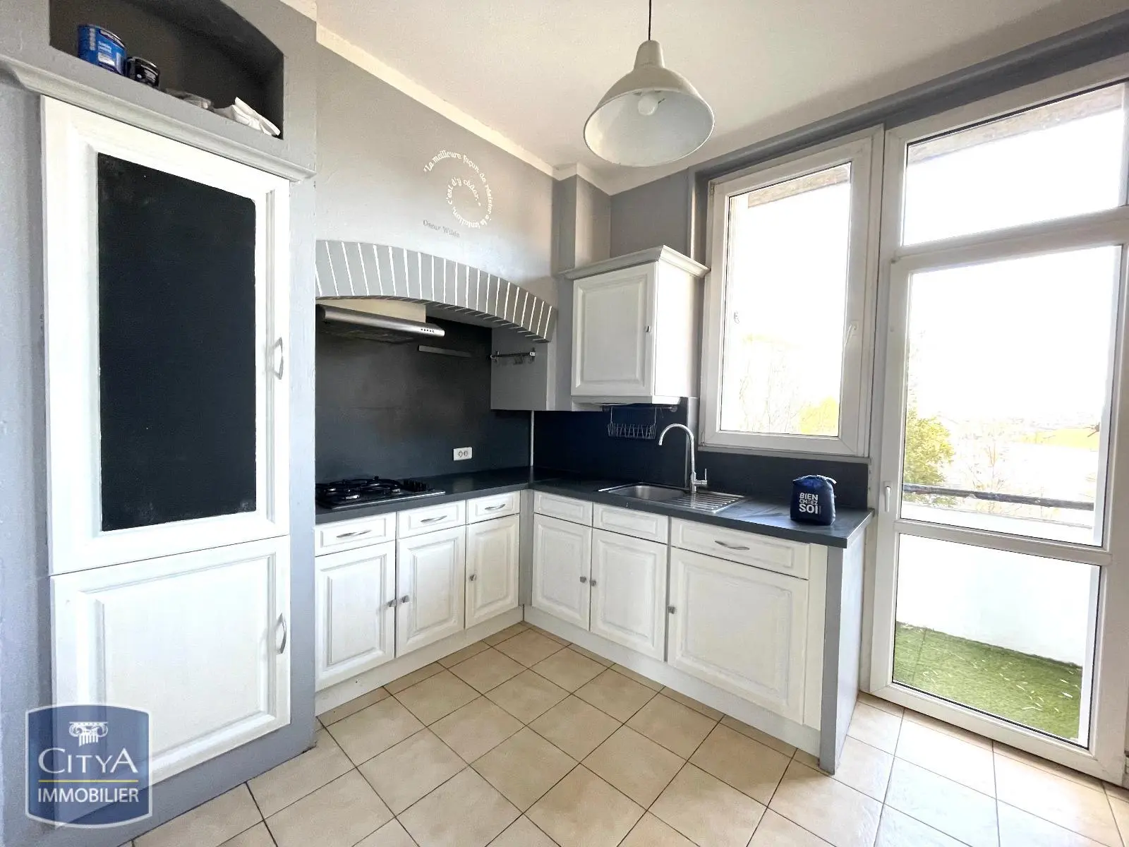 Photo 1 Appartement 4 pièces 81.95m²