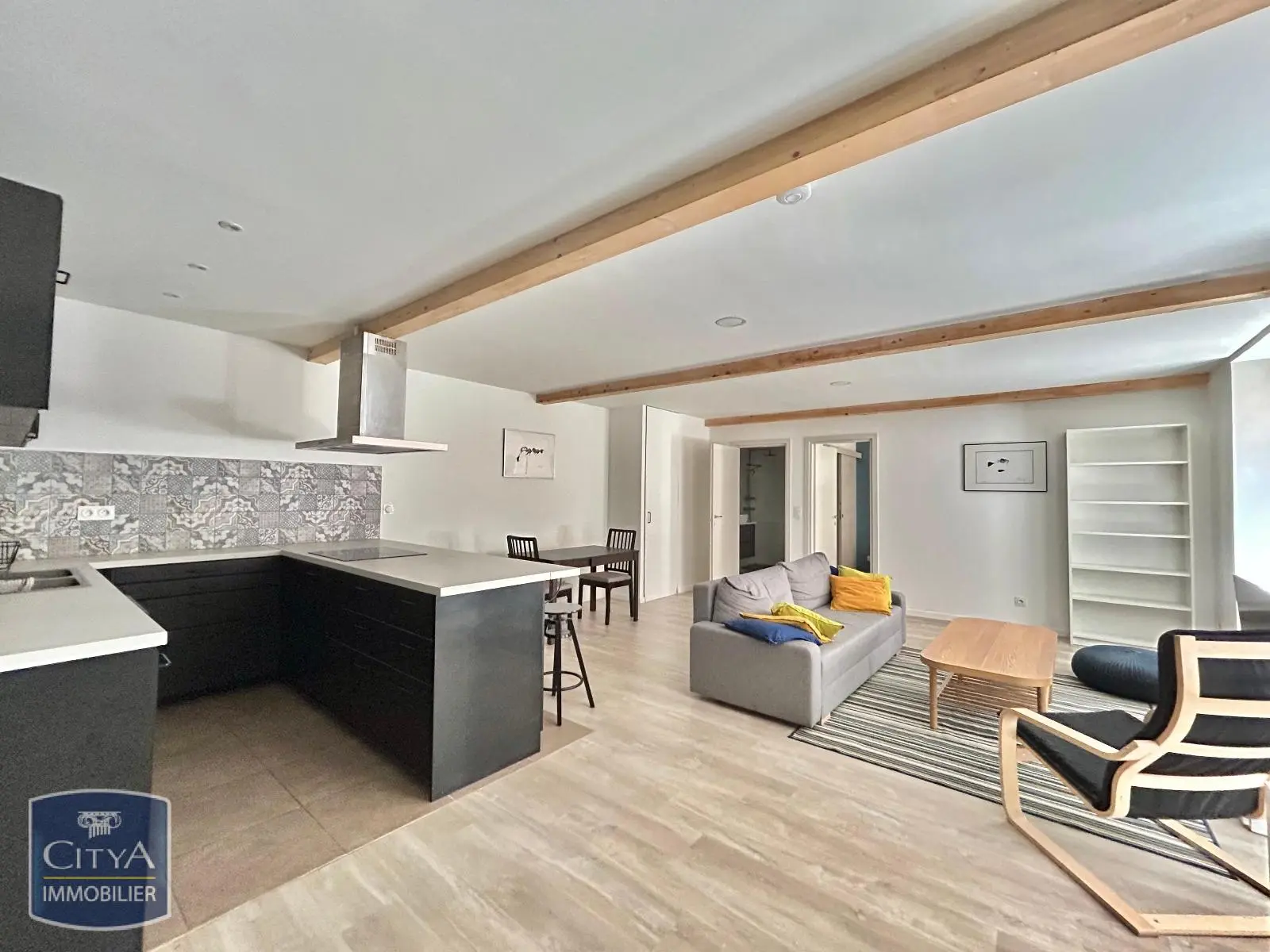 Photo 1 Appartement 2 pièces 53.77m²