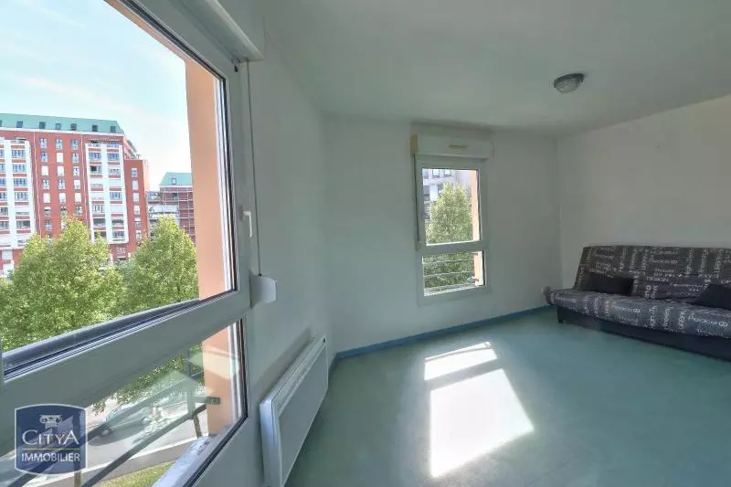 Photo Appartement 1 pièce 27.74m²