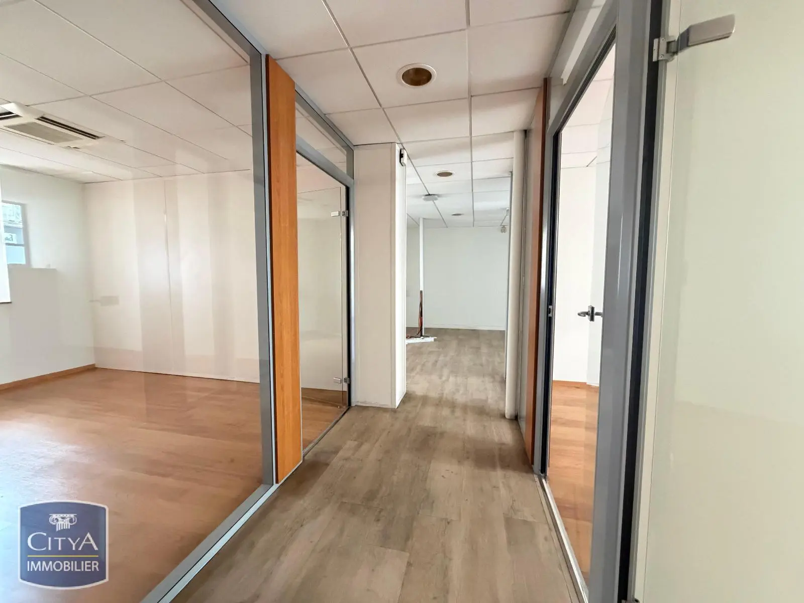 Photo 6 Local Commercial 130.5m²