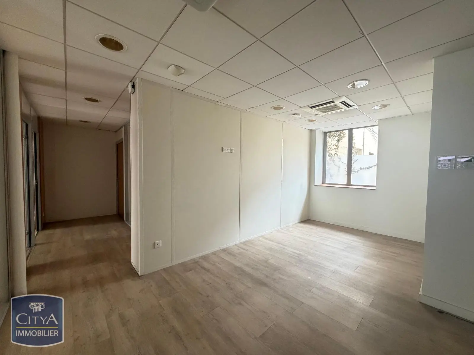 Photo 1 Local Commercial 130.5m²