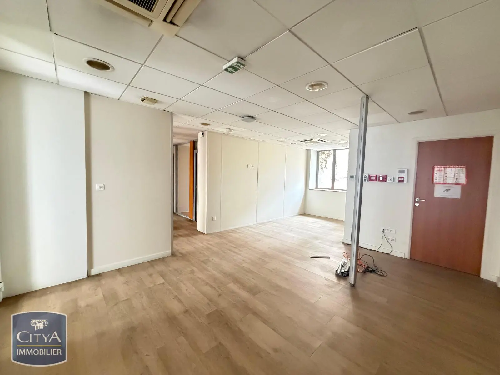 Photo 3 Local Commercial 130.5m²