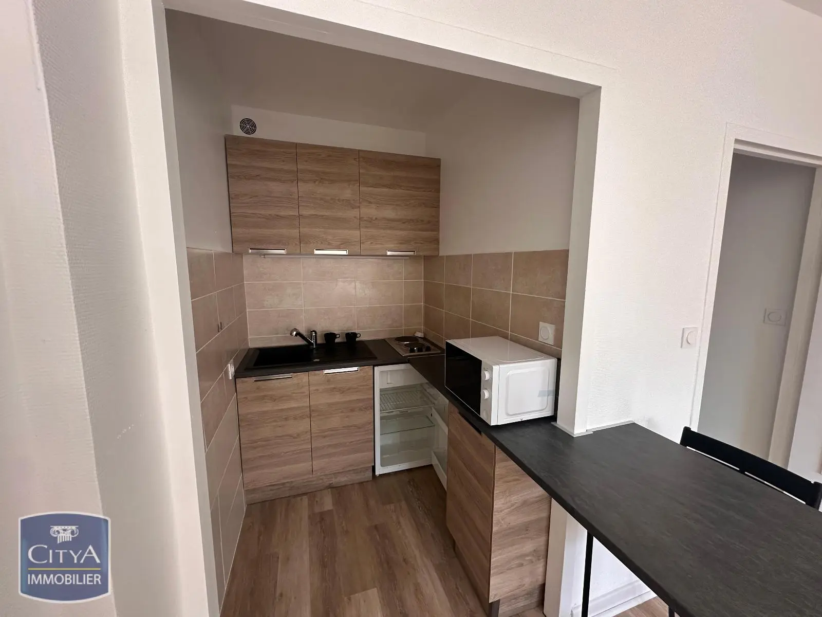 Photo 1 Appartement 1 pièce 23.41m²