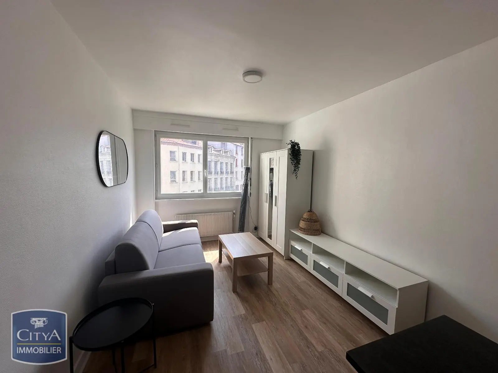 Photo 2 Appartement 1 pièce 23.41m²