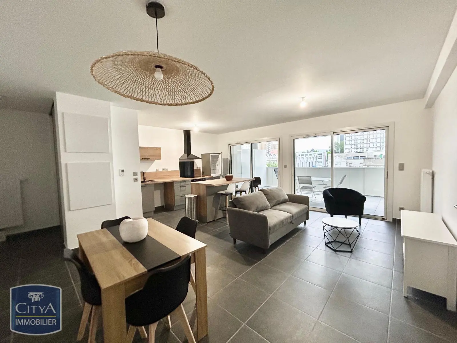 Photo 1 Appartement 2 pièces 57.7m²