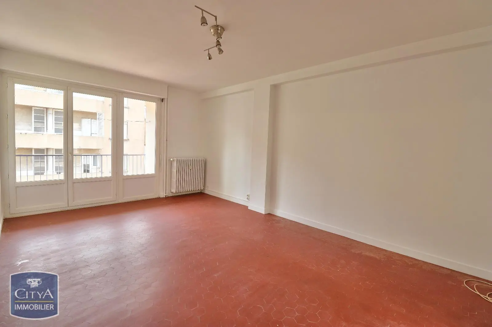 Photo 3 Appartement 1 pièce 43.85m²