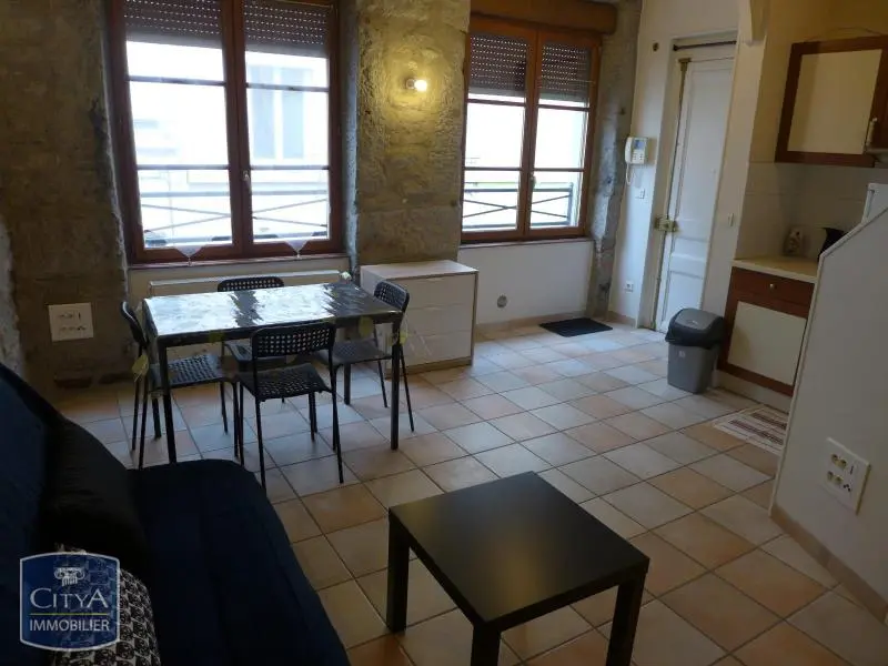 Photo 2 Appartement 1 pièce 27m²