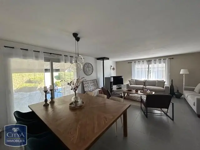 Photo 1 Maison 4 pièces 113.33m²