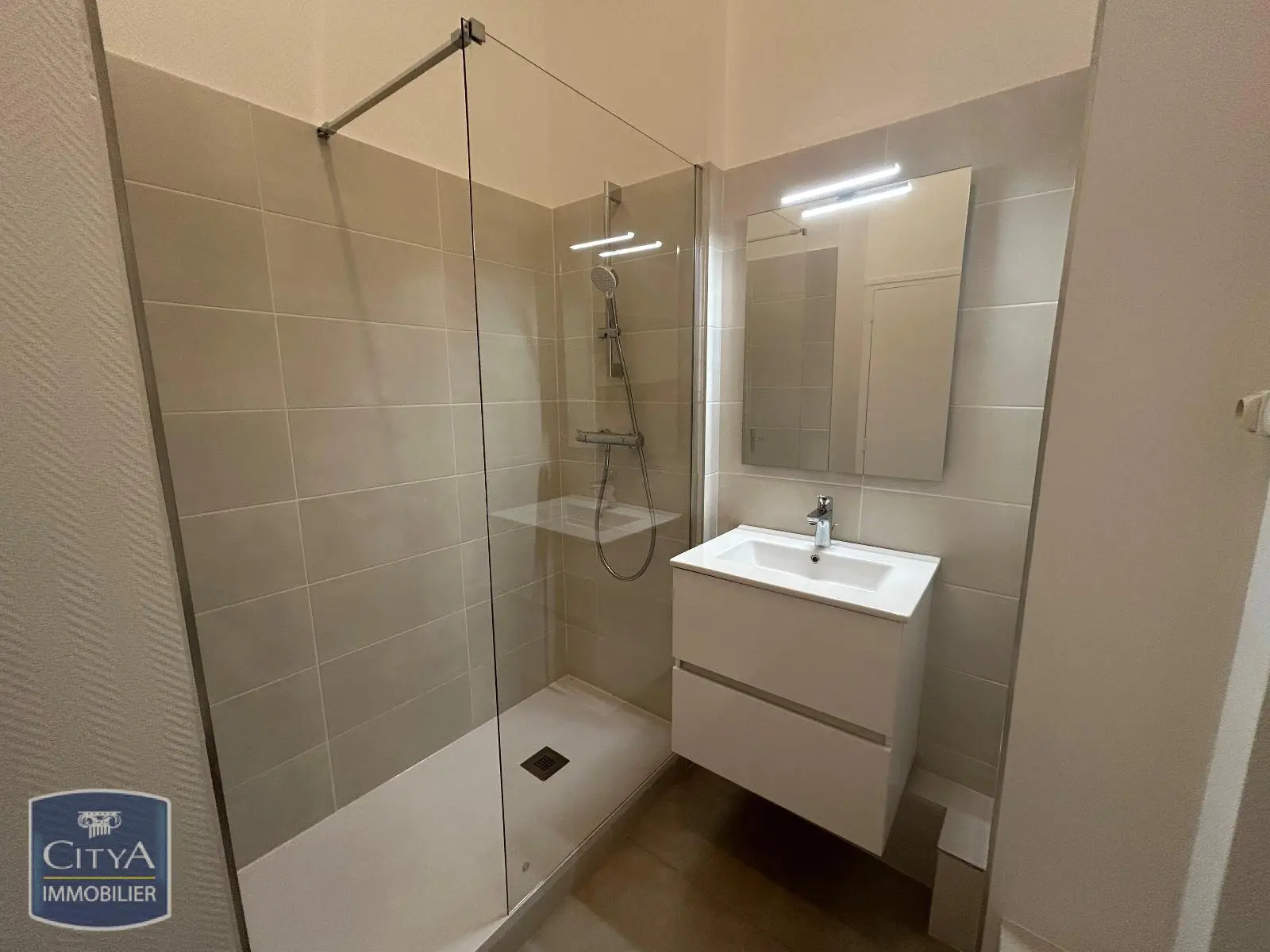 Photo 8 Appartement 3 pièces 75m²