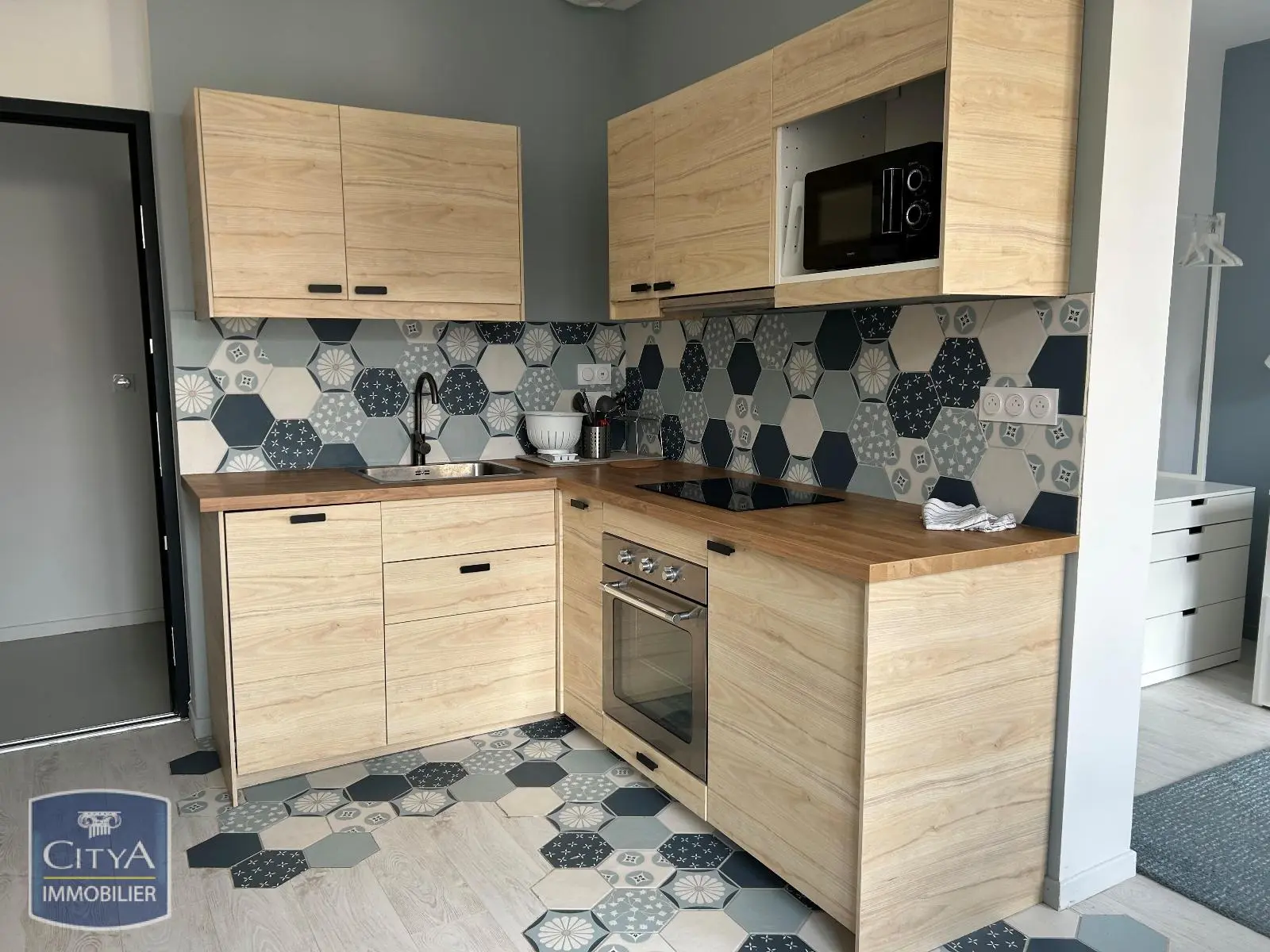 Photo 1 Appartement 1 pièce 23.1m²