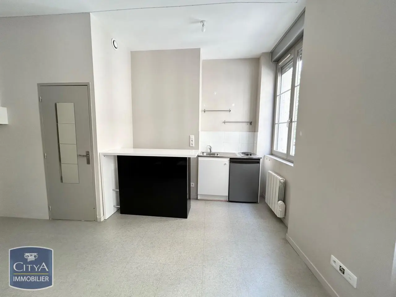 Photo 2 Appartement 1 pièce 21.02m²