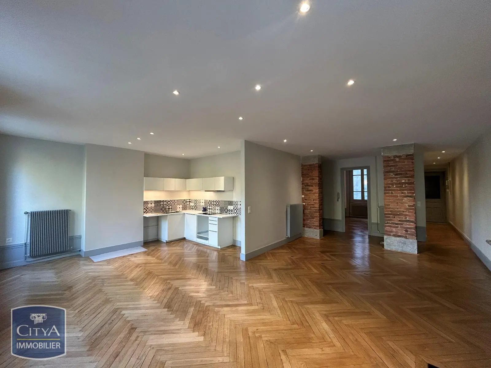 Photo 1 Appartement 4 pièces 101.18m²