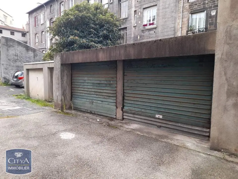 Photo 1 Parking