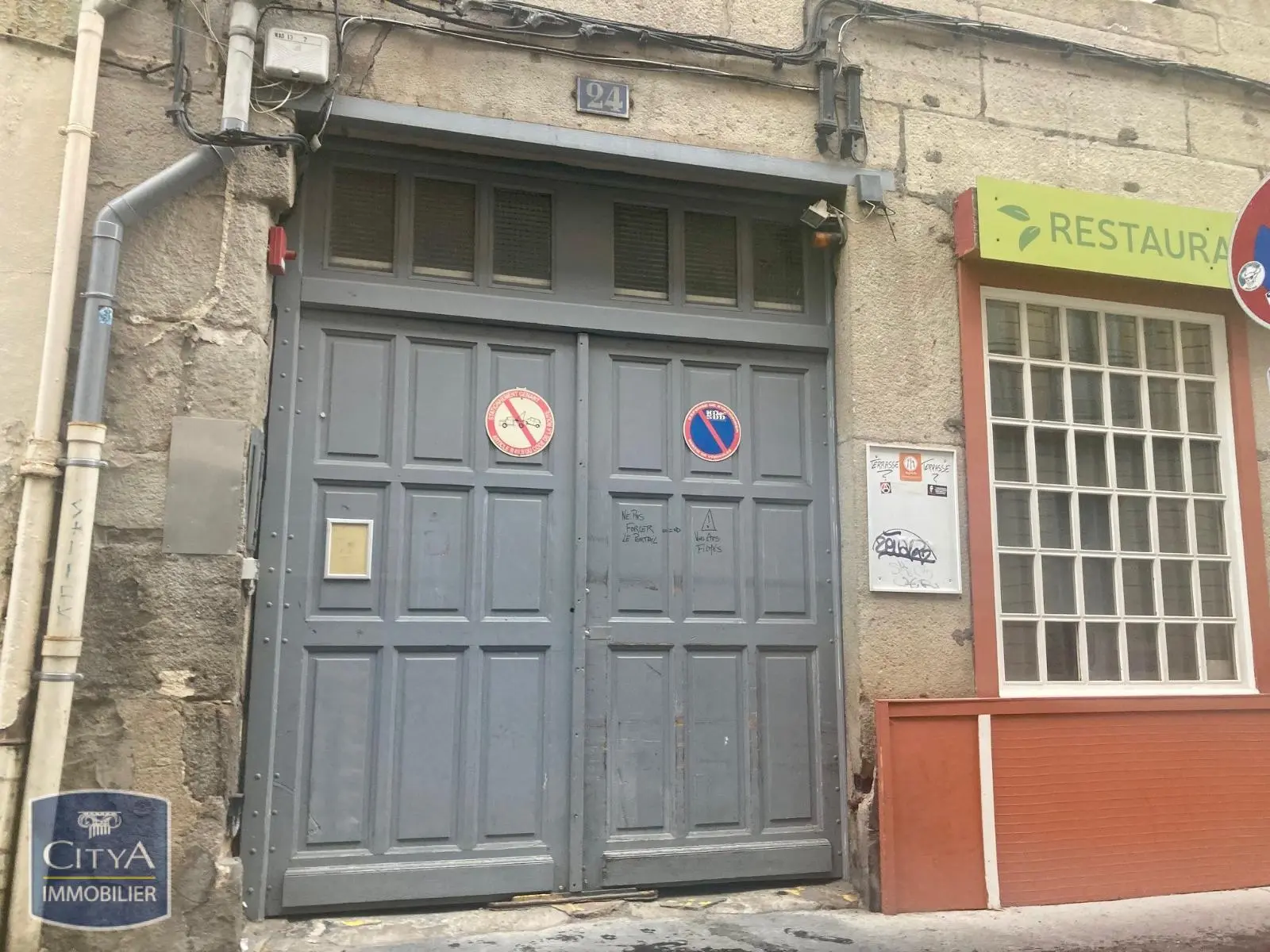 Photo 1 Parking