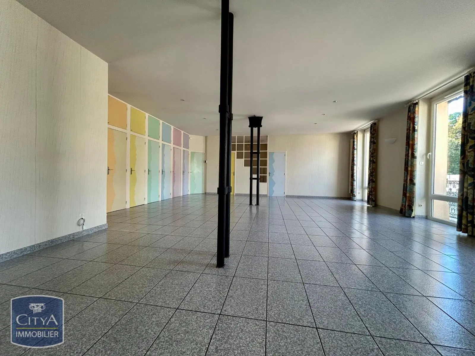Photo 2 Appartement 6 pièces 149.84m²