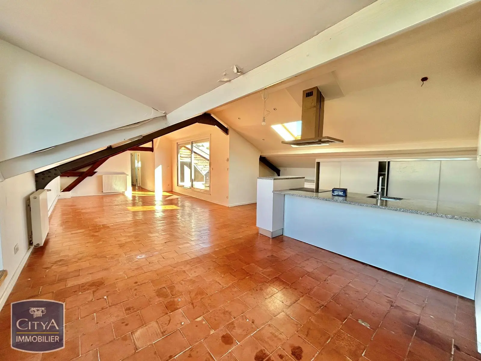 Photo 1 Appartement 5 pièces 74.33m²