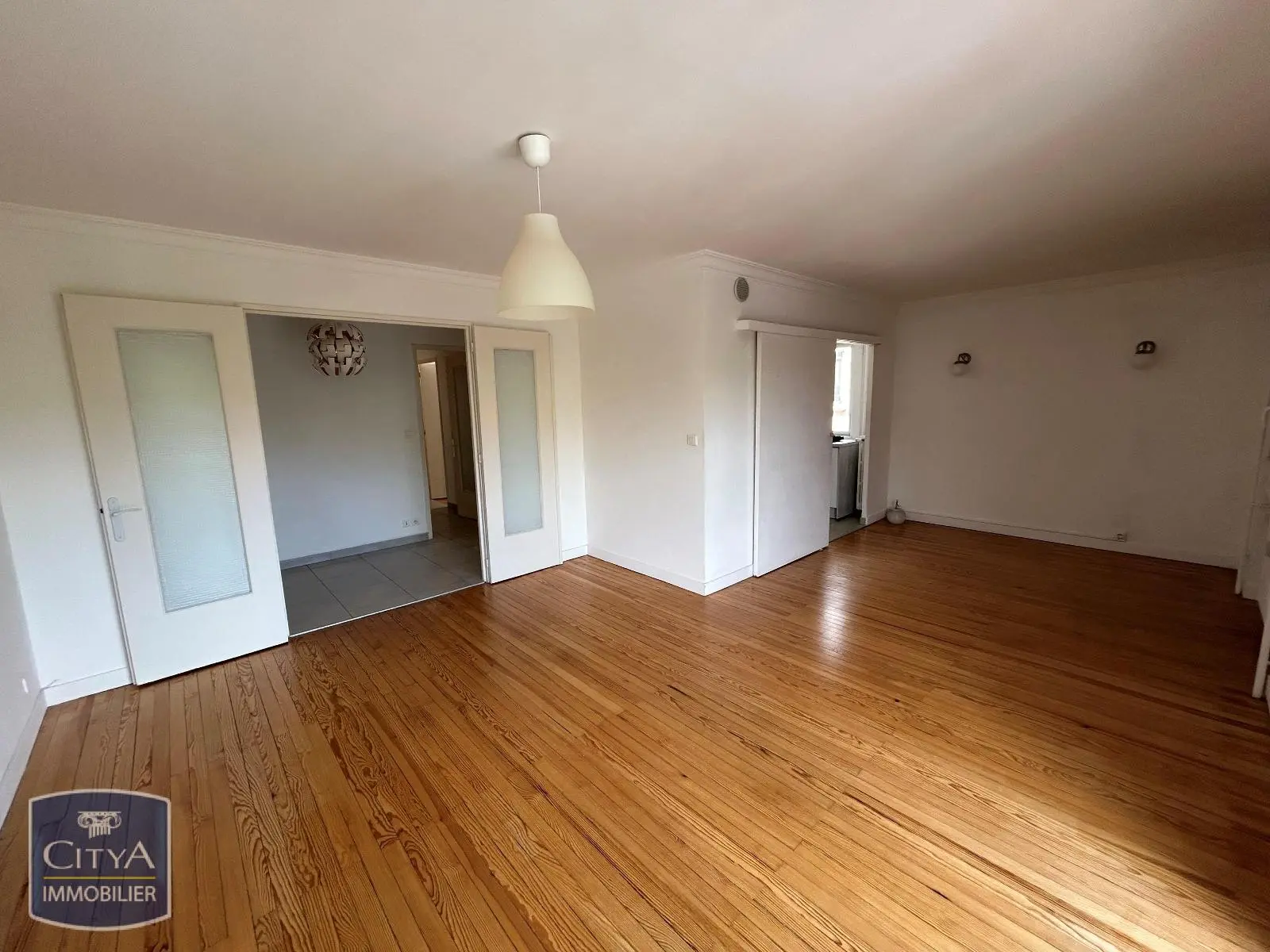Photo 2 Appartement 4 pièces 82.88m²