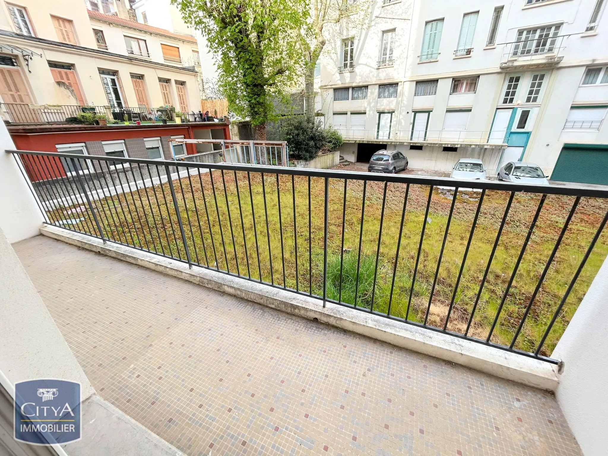 Photo 2 Appartement 1 pièce 41.39m²