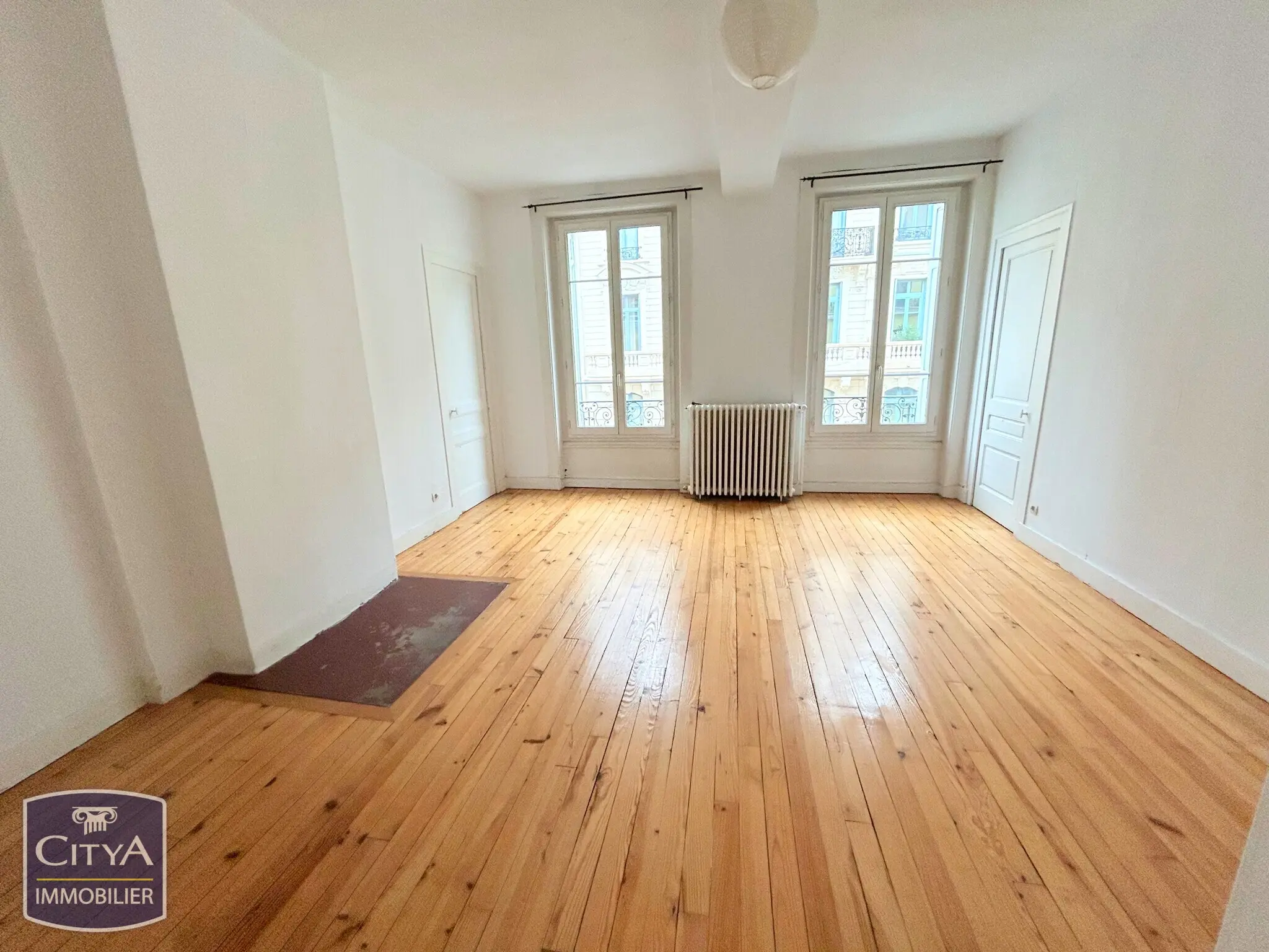 Photo 1 Appartement 6 pièces 158.12m²