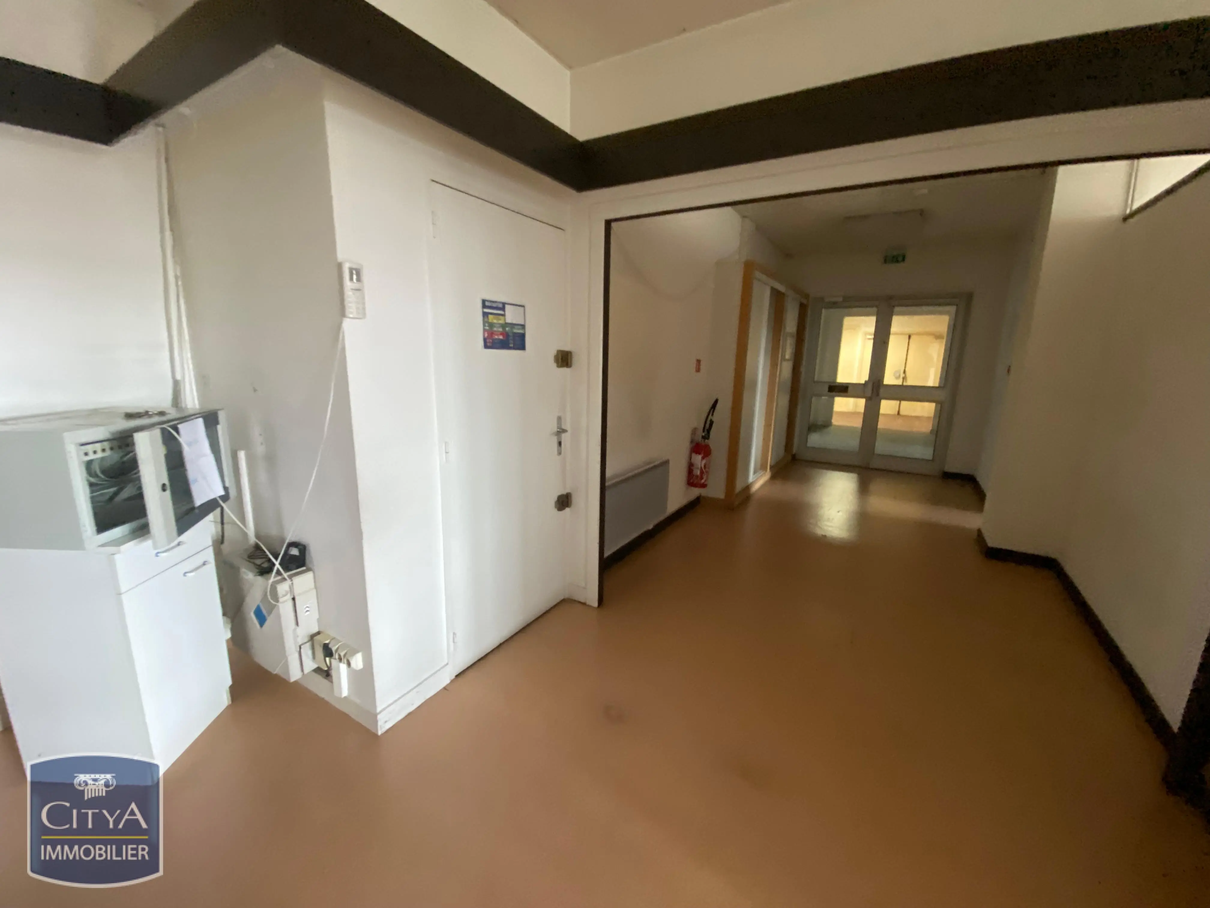 Photo 5 Local Professionnel 189m²