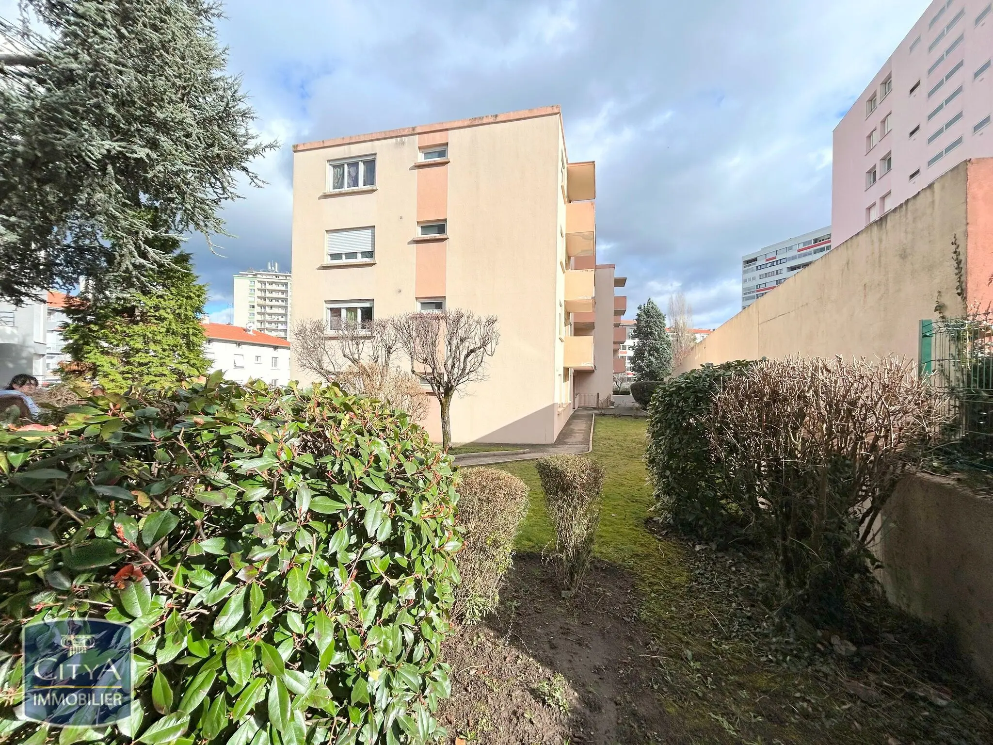 Photo 1 Appartement 1 pièce 35.26m²