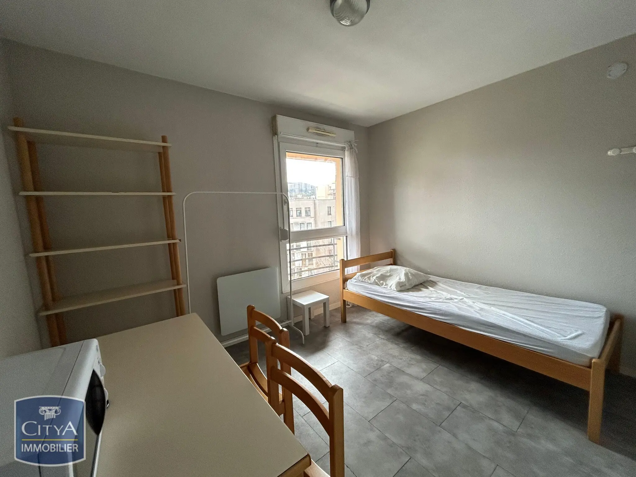 Photo 2 Appartement 1 pièce 18m²
