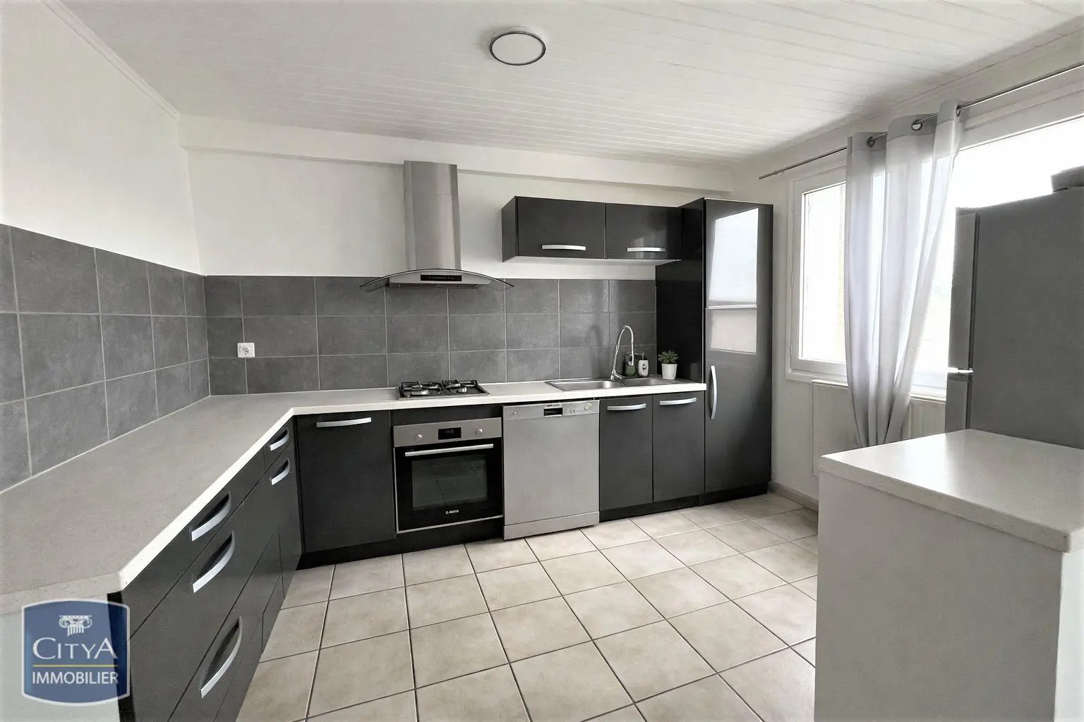 Photo 3 Appartement 4 pièces 111.87m²