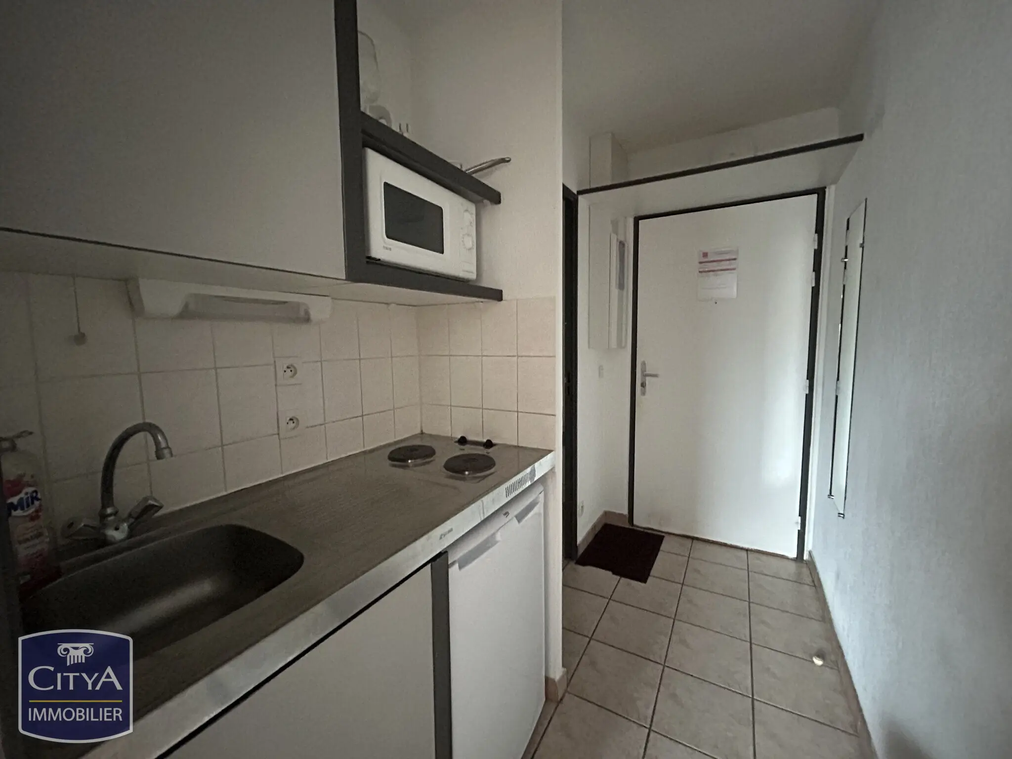 Photo 3 Appartement 1 pièce 18.2m²