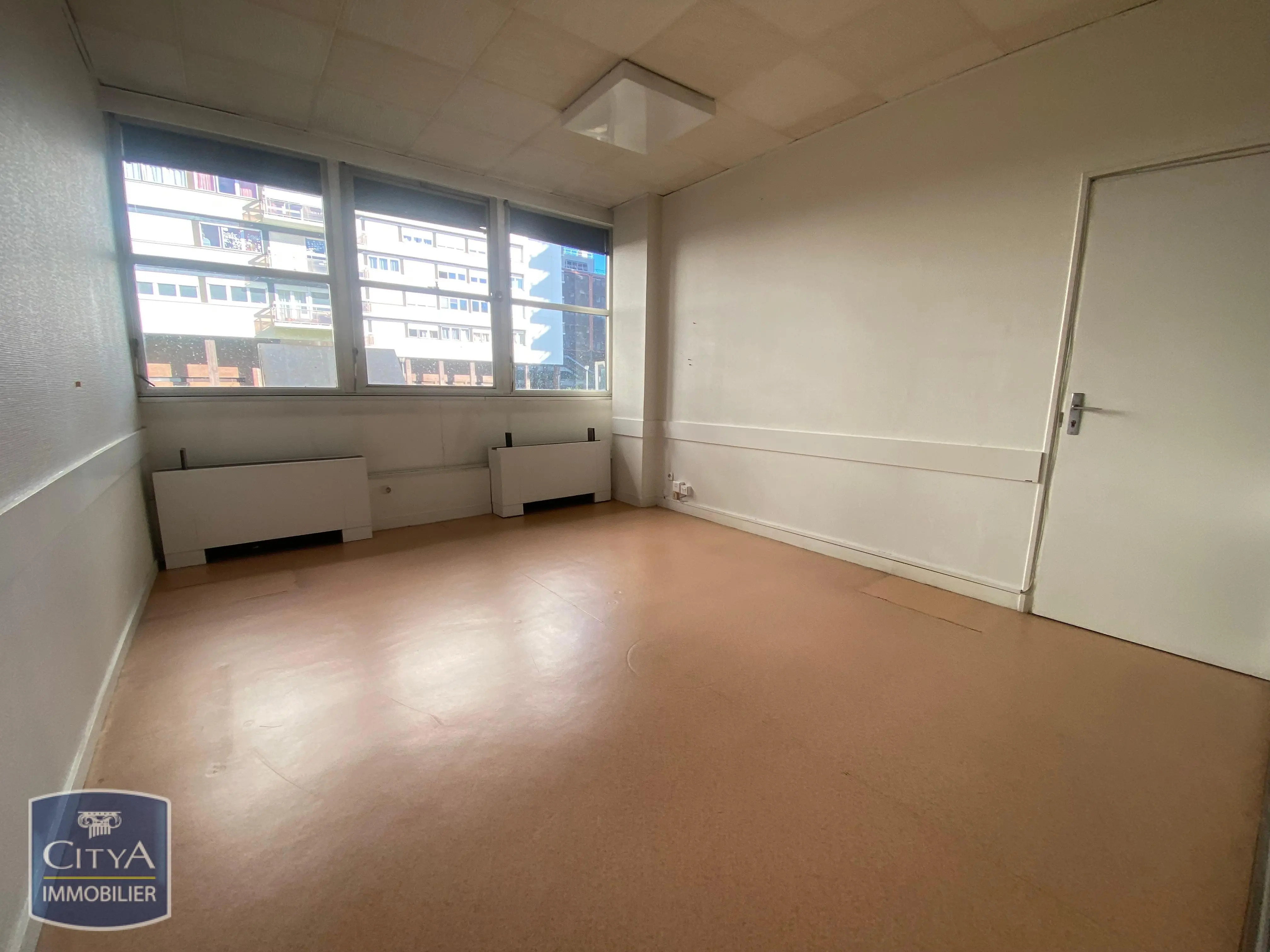 Local commercial 189 m² · à Saint-Étienne · 189 m² · 50 000 €