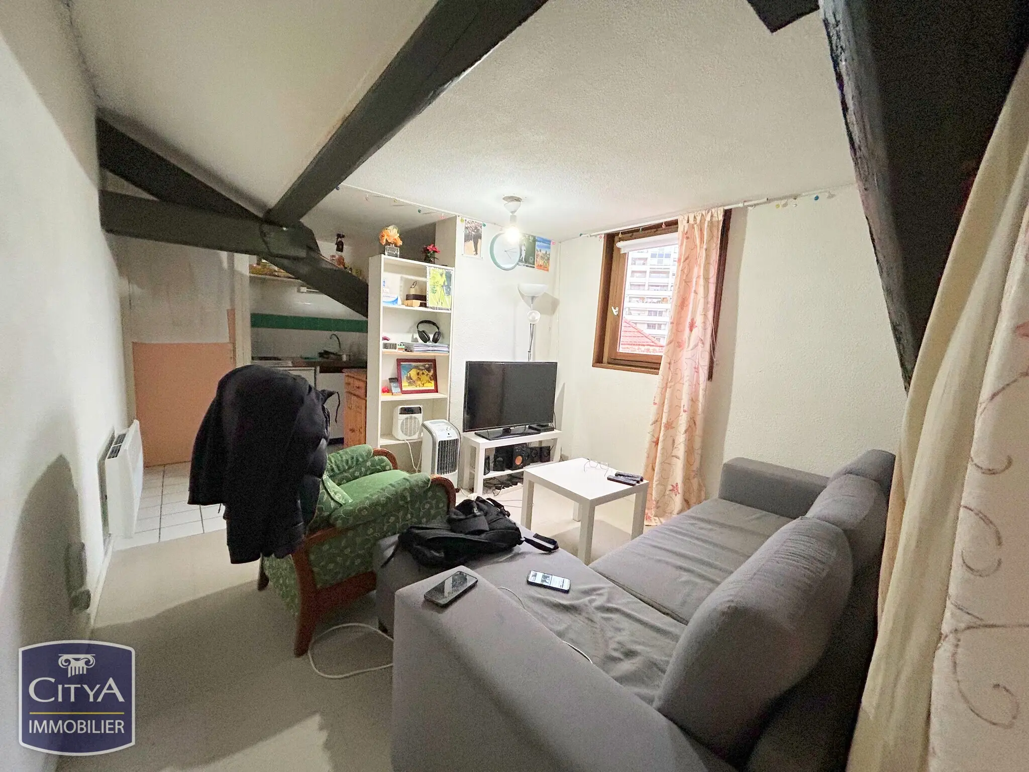 Photo 1 Appartement 1 pièce 28.43m²