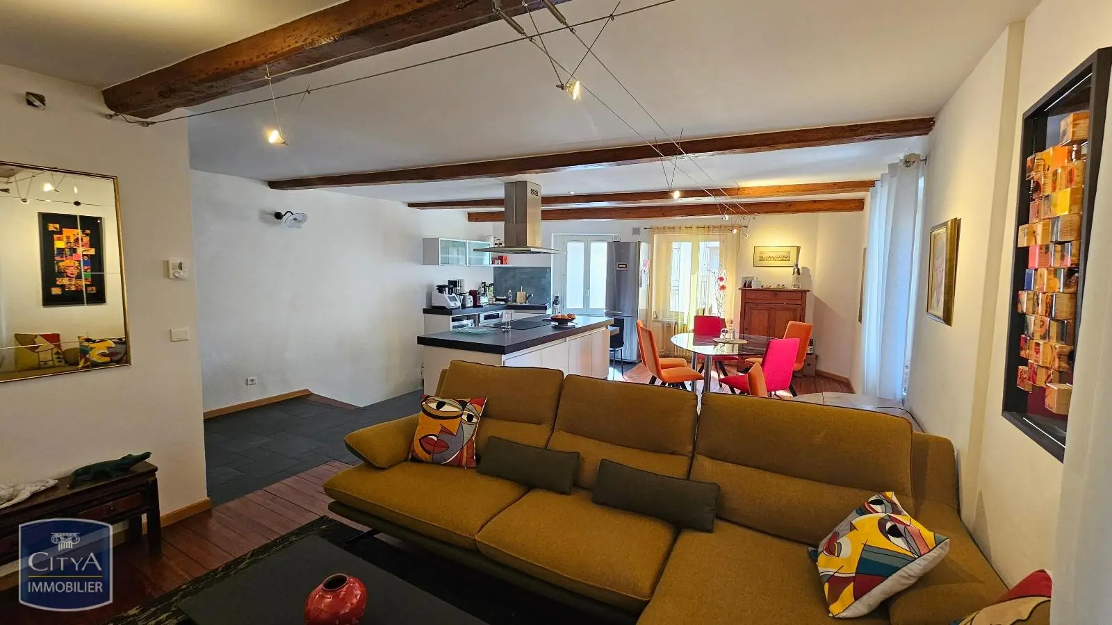 Photo 1 Maison 6 pièces 137m²