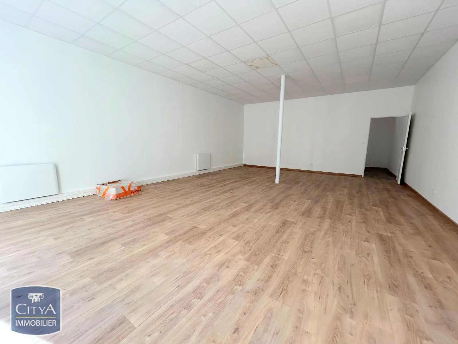 Photo 3 Local Commercial