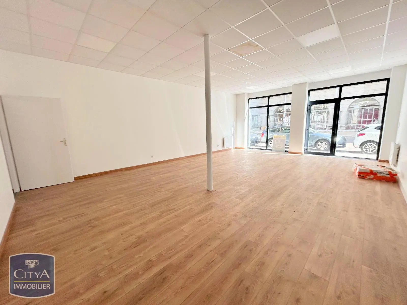 Photo 4 Local Commercial