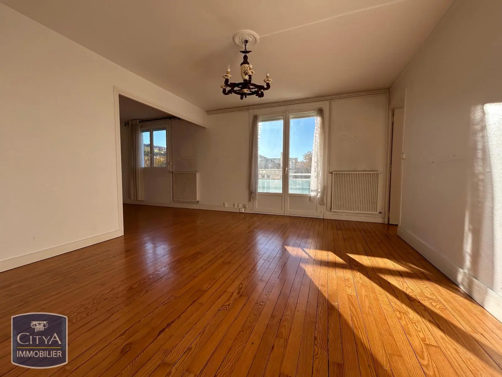 Photo 2 Appartement 5 pièces 82.99m²