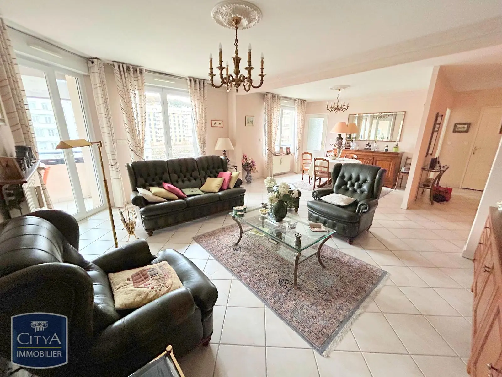 Photo 2 Appartement 5 pièces 103m²