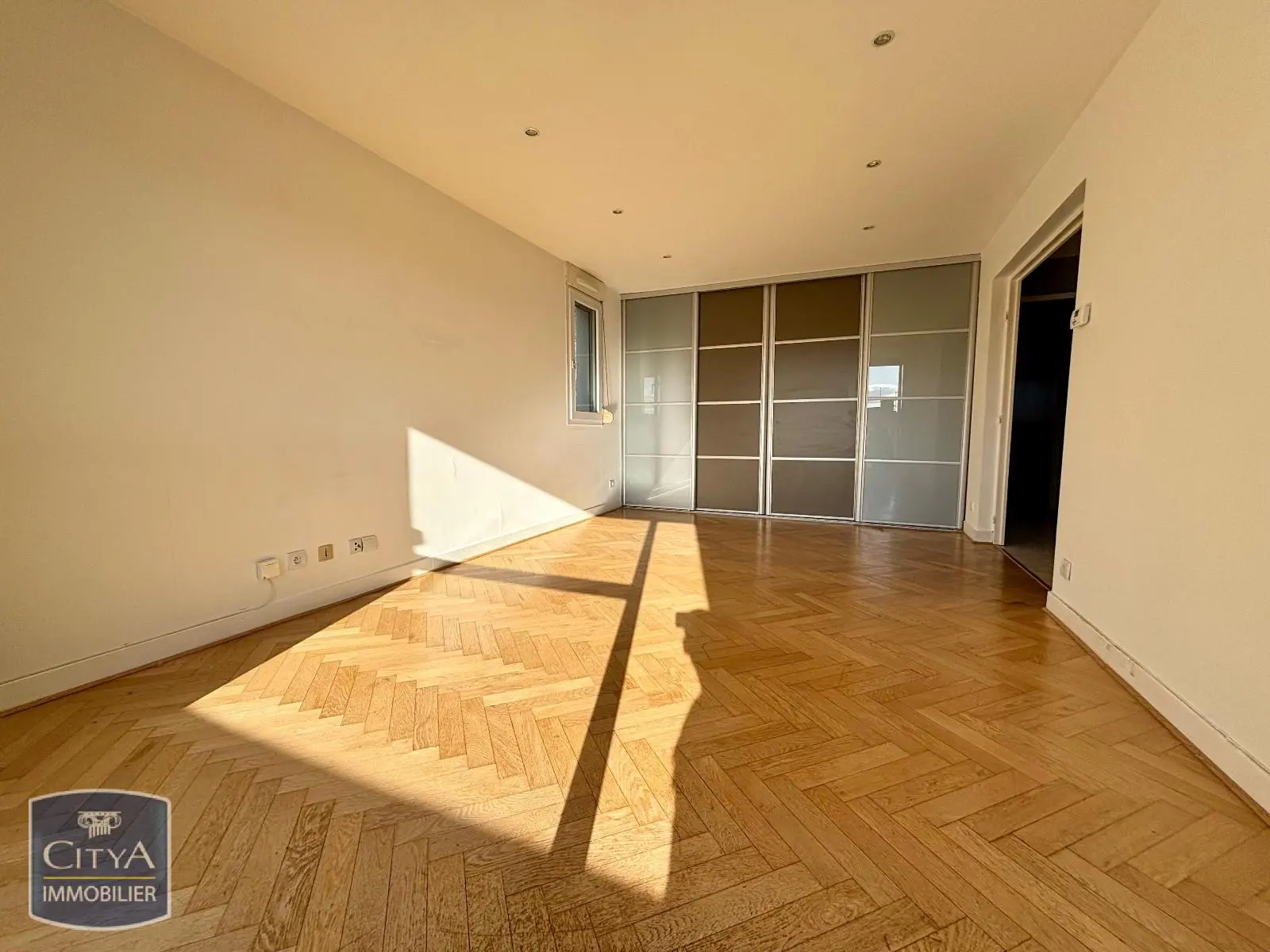 Photo 2 Appartement 4 pièces 85m²