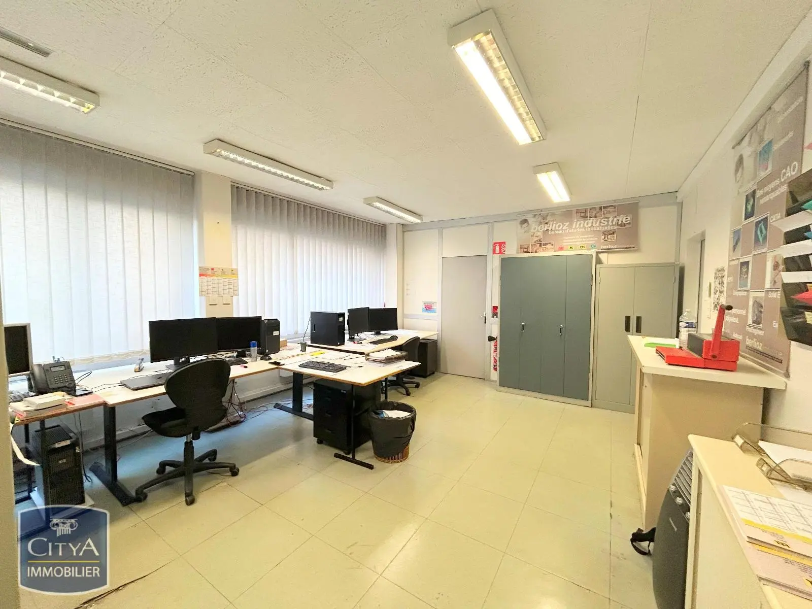 Photo 4 Local Professionnel 4 pièces