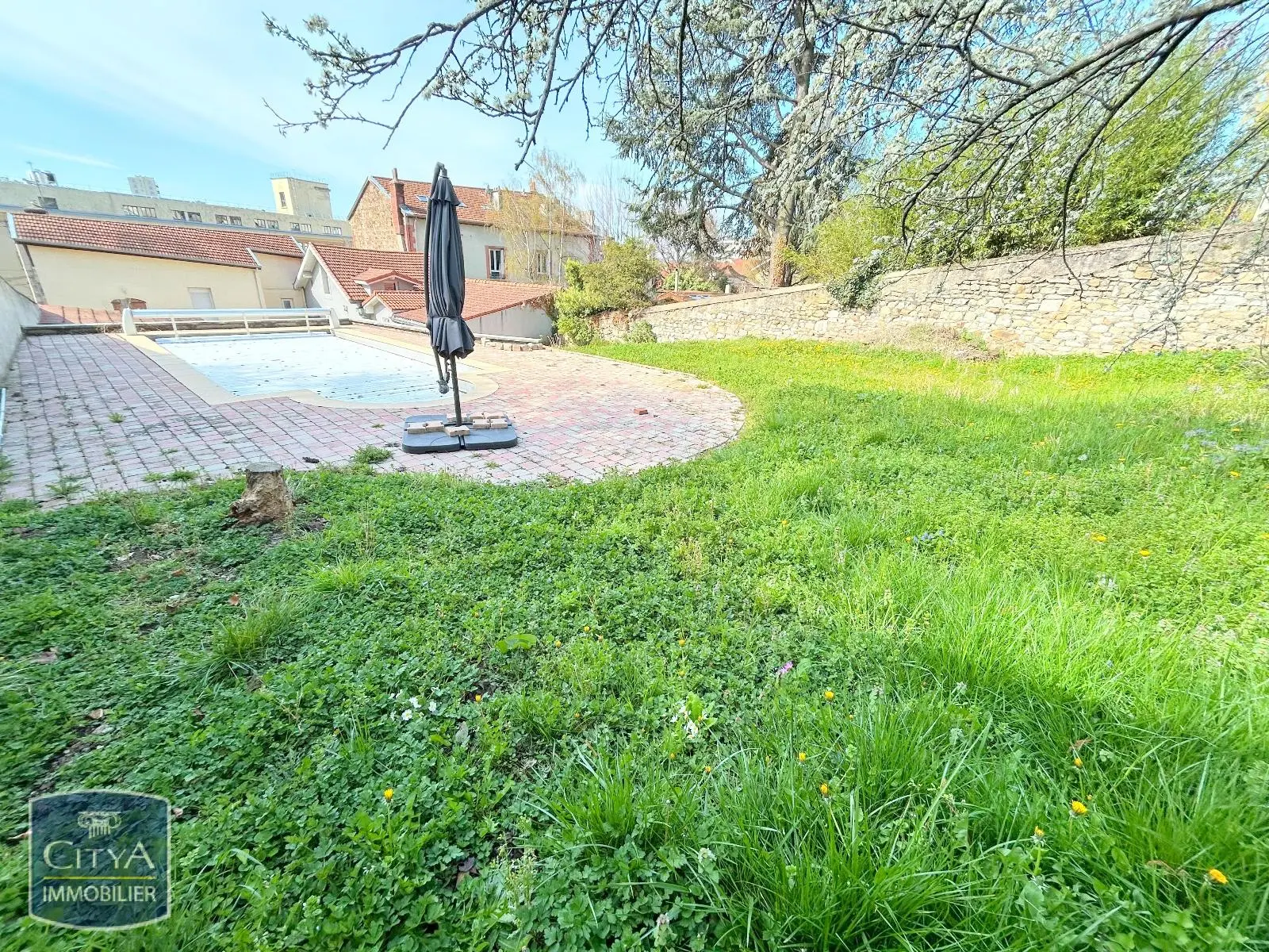 Photo 1 Maison 6 pièces 122.67m²