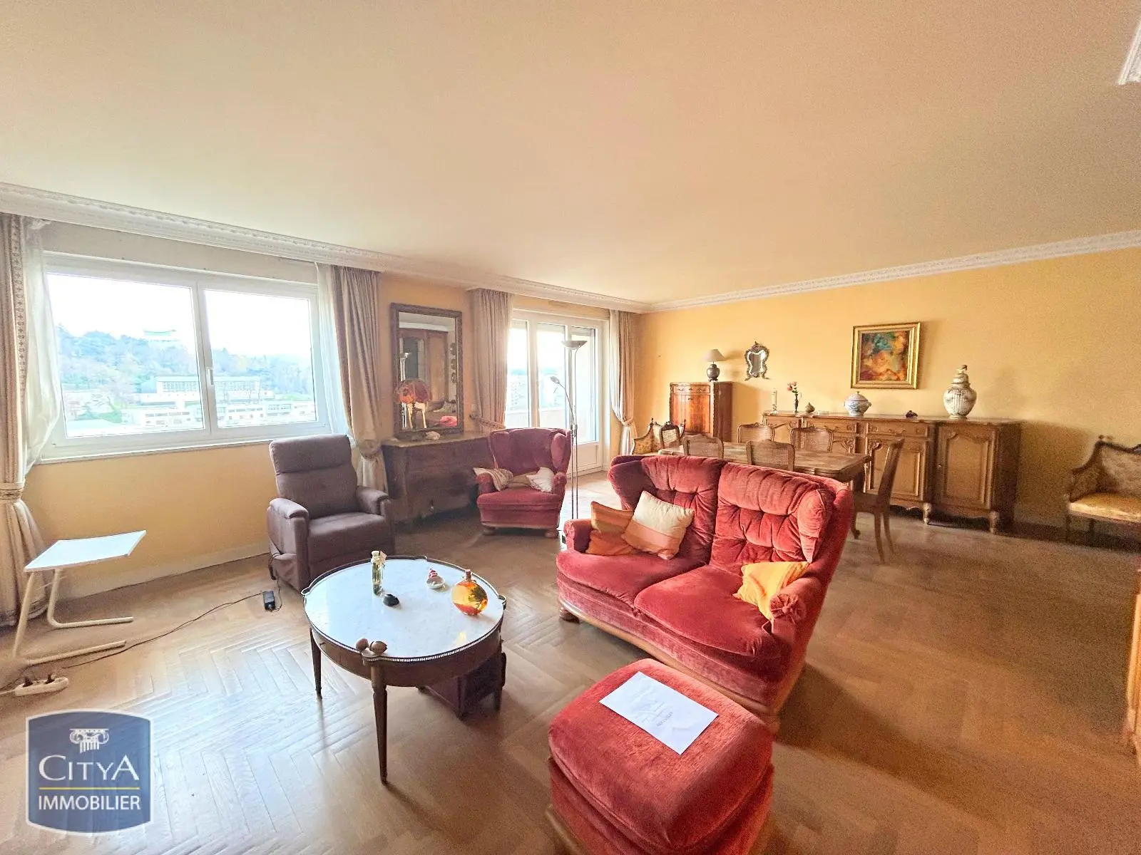 Photo 1 Appartement 5 pièces 122.17m²