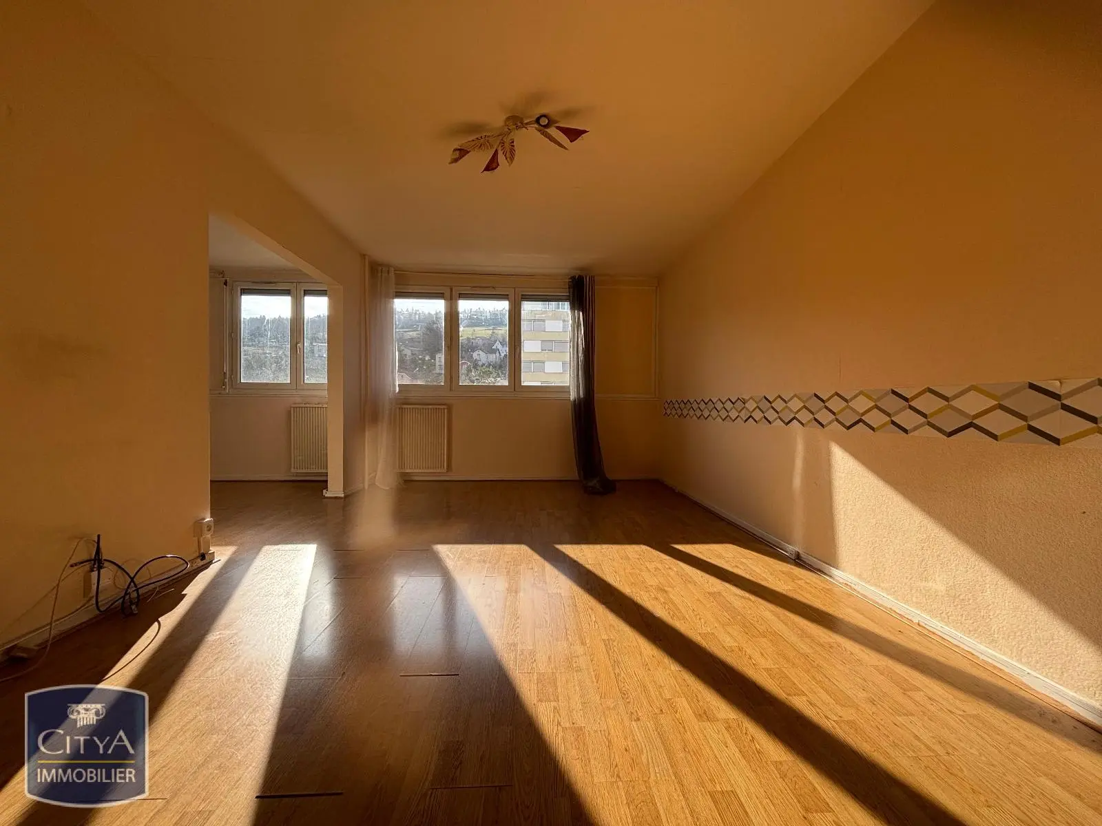 Photo 3 Appartement 6 pièces 107.38m²