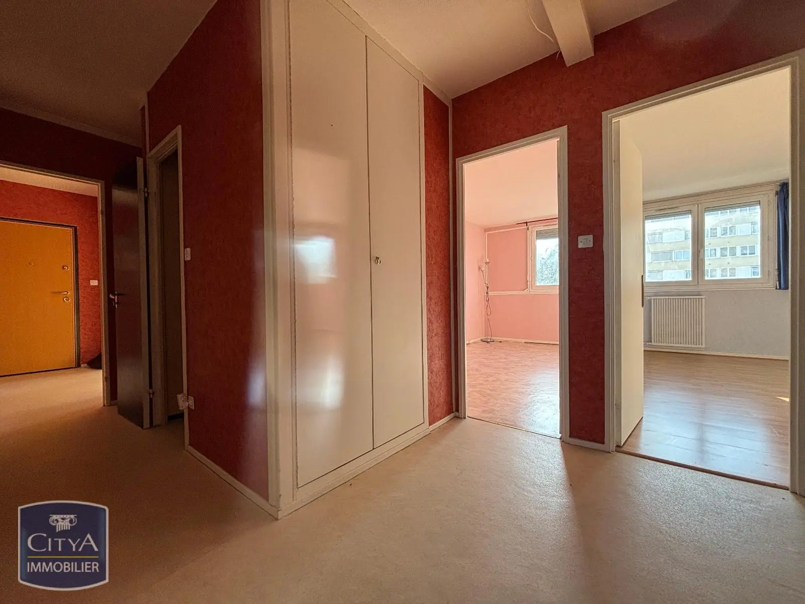 Photo 11 Appartement 6 pièces 107.38m²