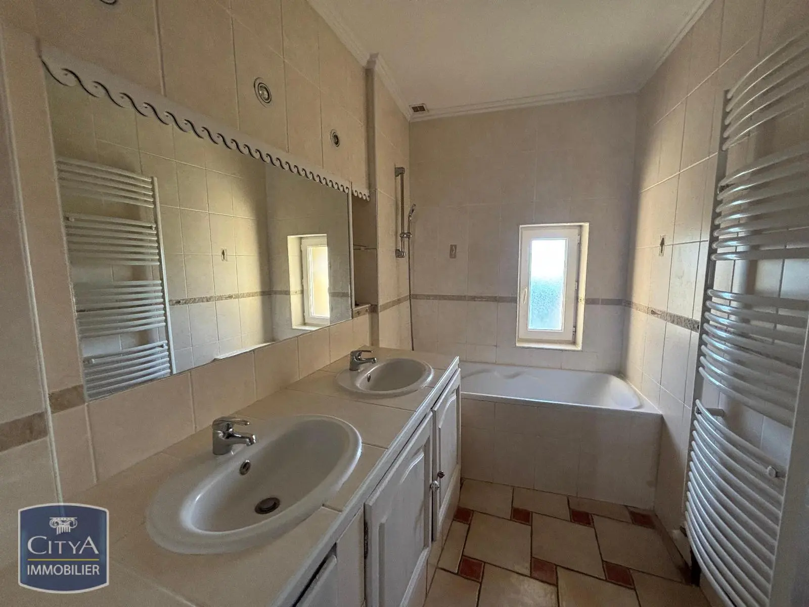 Photo 9 Maison 8 pièces 202m²