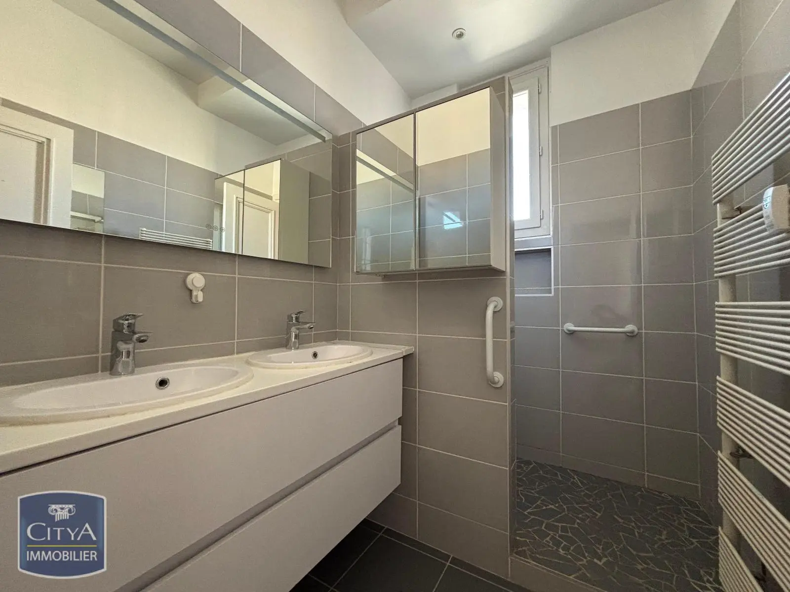 Photo 8 Appartement 4 pièces 102m²